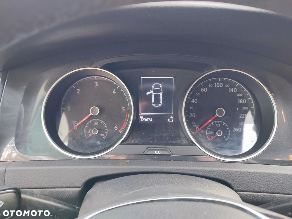 Volkswagen Golf 1.6 TDI (BlueMotion Technology) Comfortline - 18