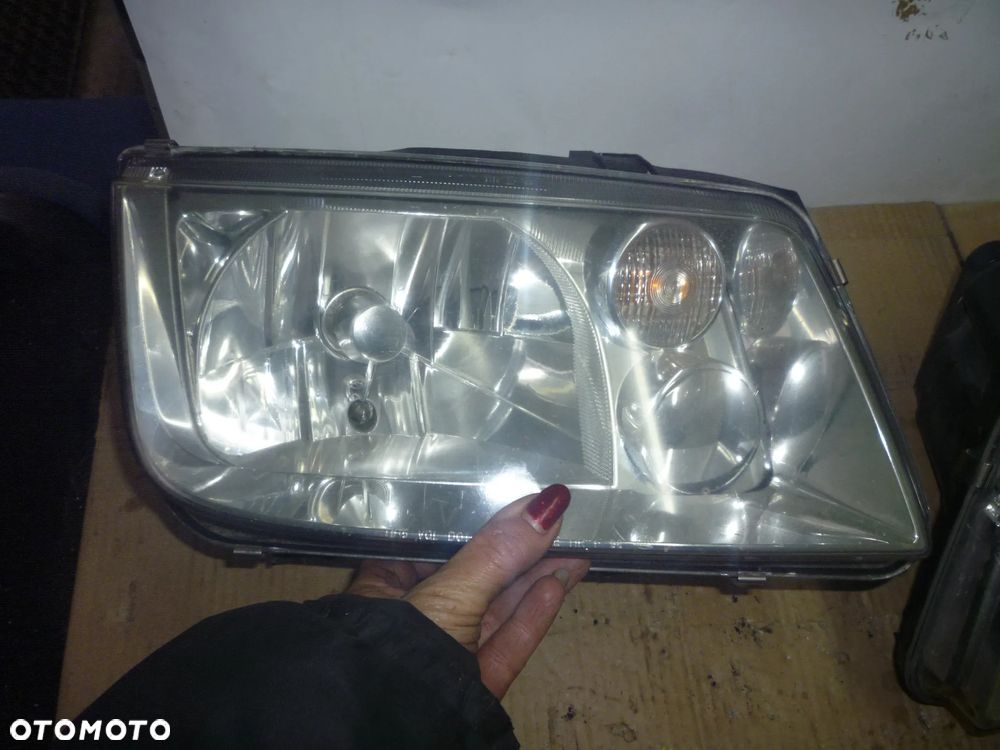 Lampa lewa prawa VW Bora Hella Europa - 3