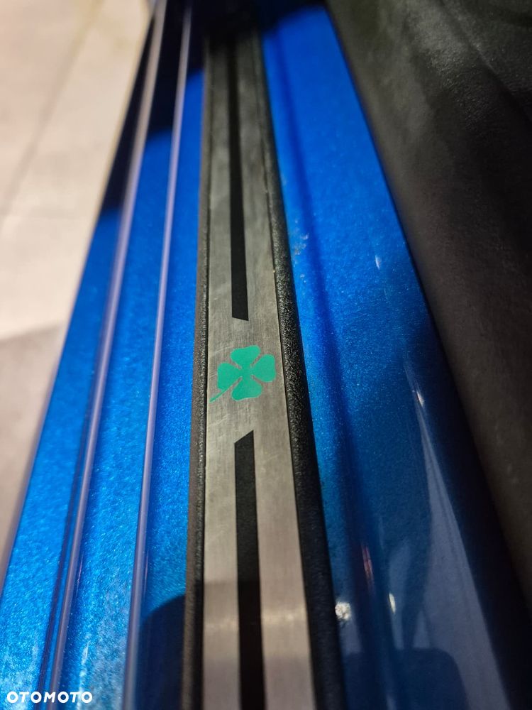 Alfa Romeo Stelvio - 20