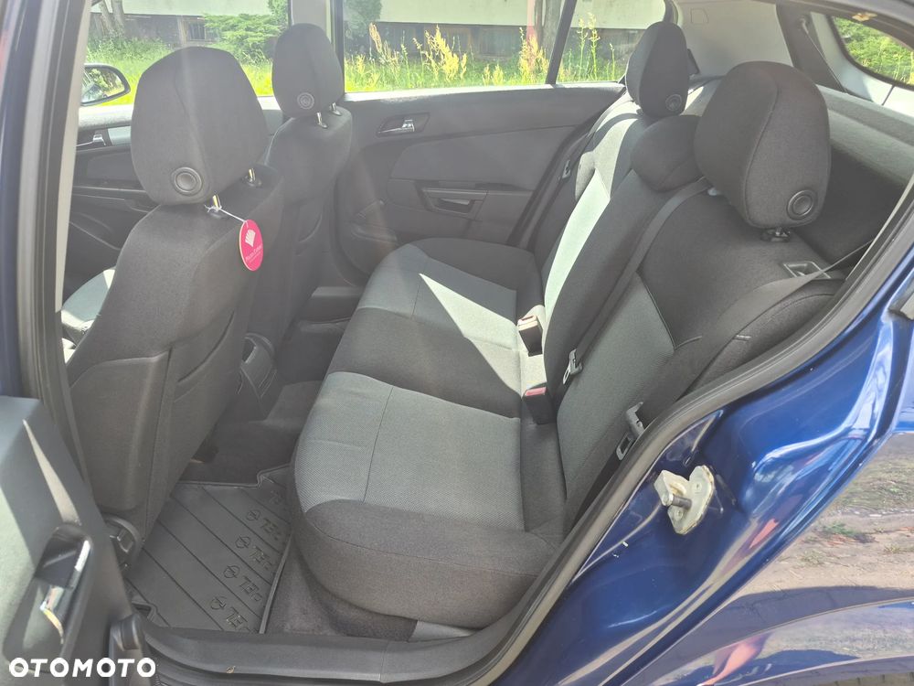 Opel Astra 1.6 Elegance - 21