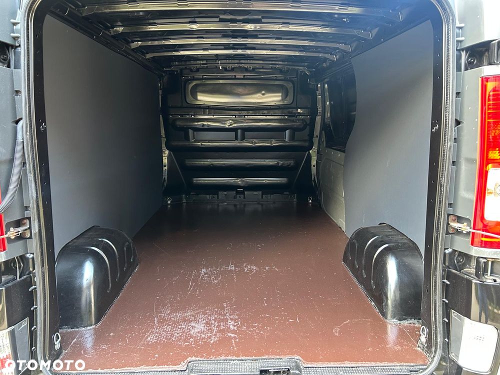 Renault Trafic - 17