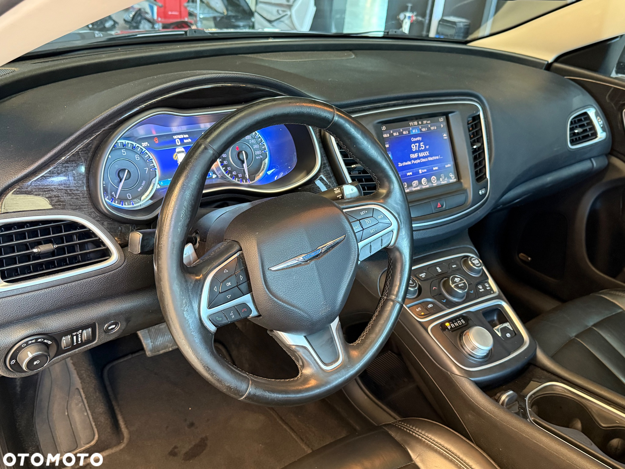 Chrysler 200 - 13