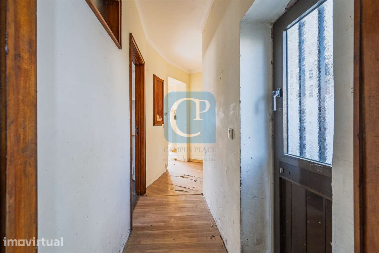 Moradia Bifamiliar junto à Igreja Corpo Santo, Leça da Palmeira - Grande imagem: 5/41