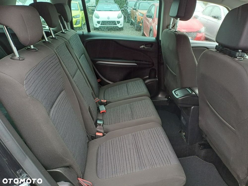 Opel Zafira - 13