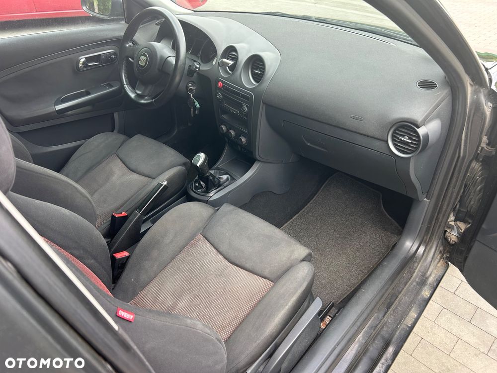 Seat Ibiza 1.4 16V Sport Edition - 9