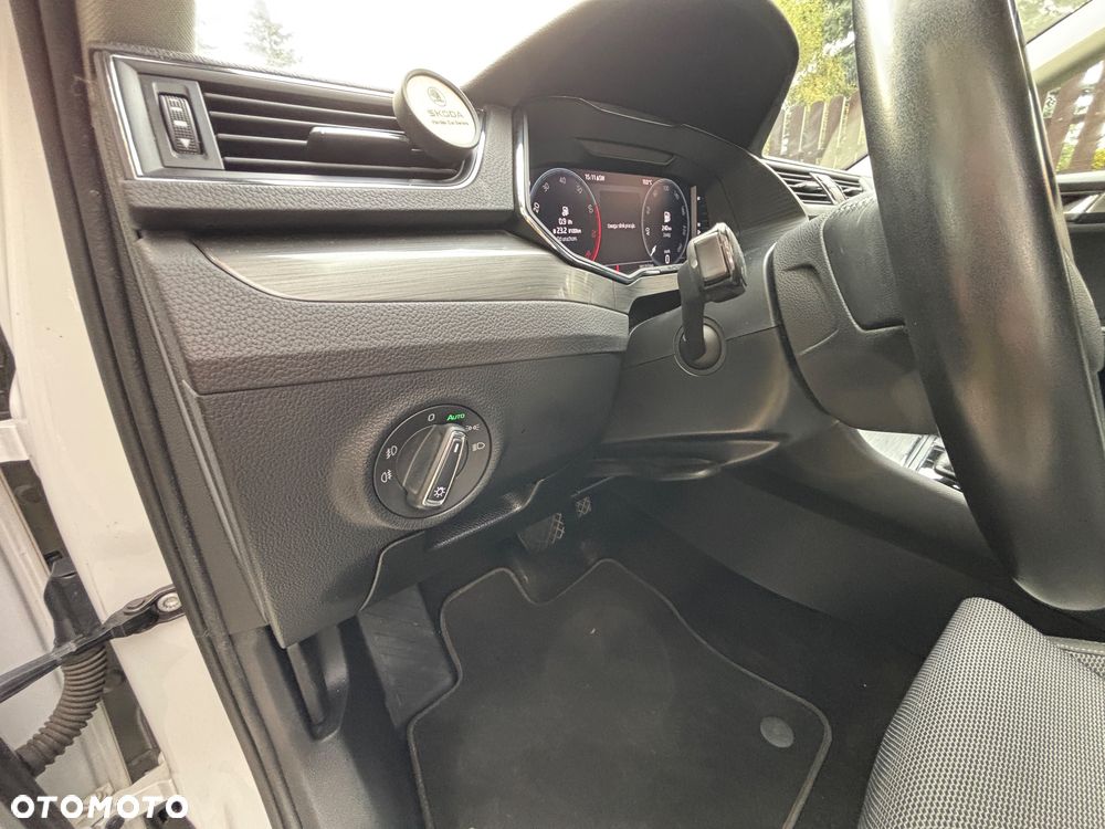 Skoda Superb 2.0 TSI Style DSG - 11