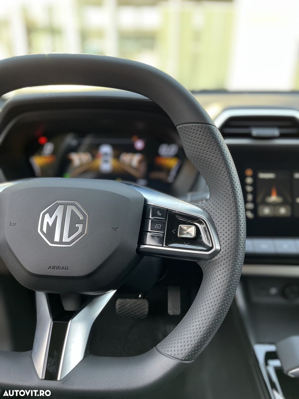 MG ZS HEV - 17