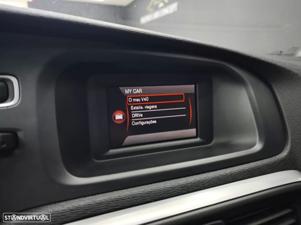 Volvo V40 1.6 D2 Momentum Eco - 34