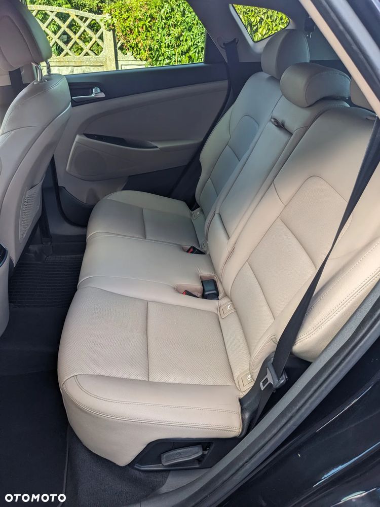Hyundai Tucson 2.0 CRDI 4WD Premium - 16