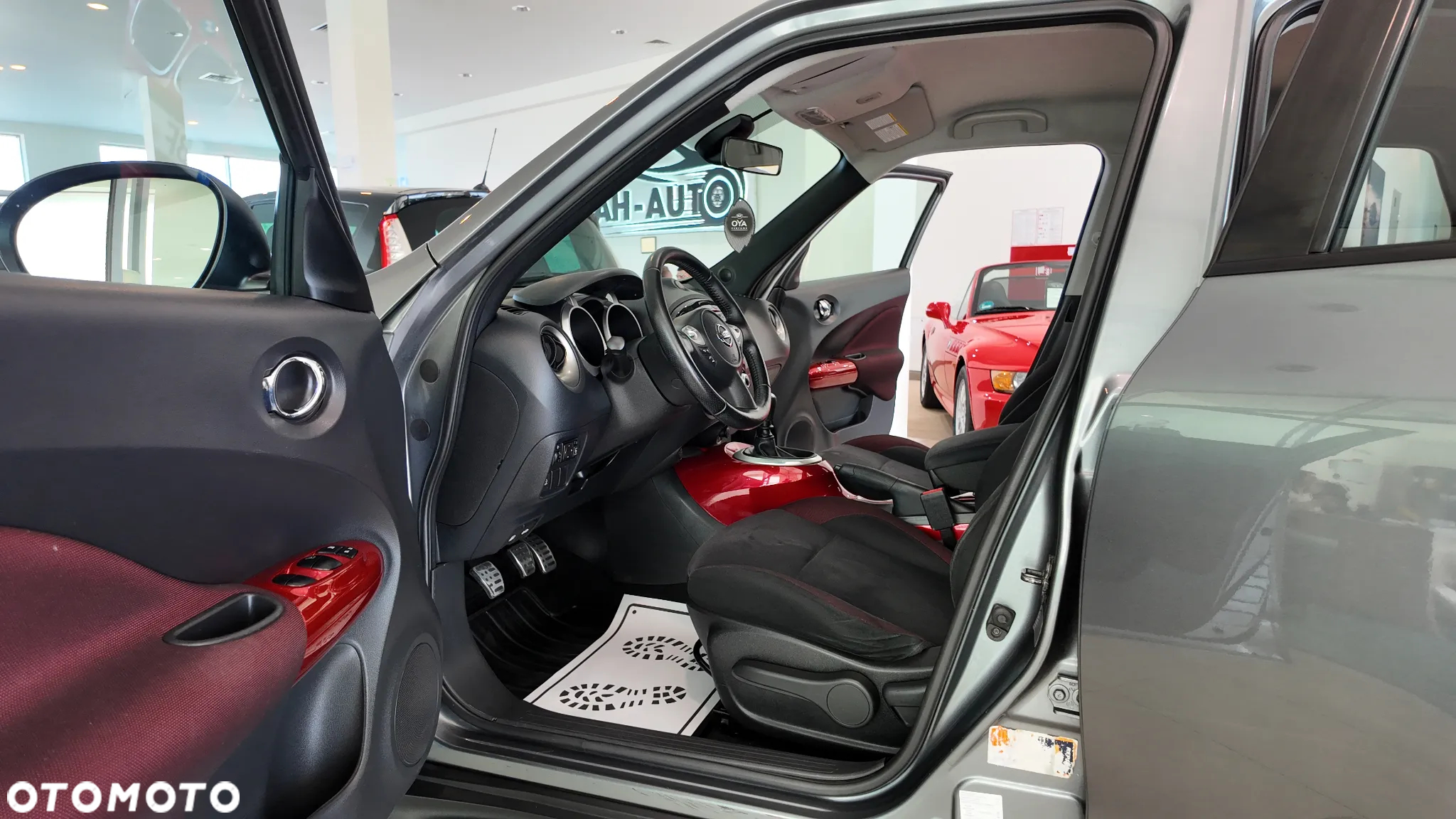 Nissan Juke 1.6 DIG-T Tekna - 24