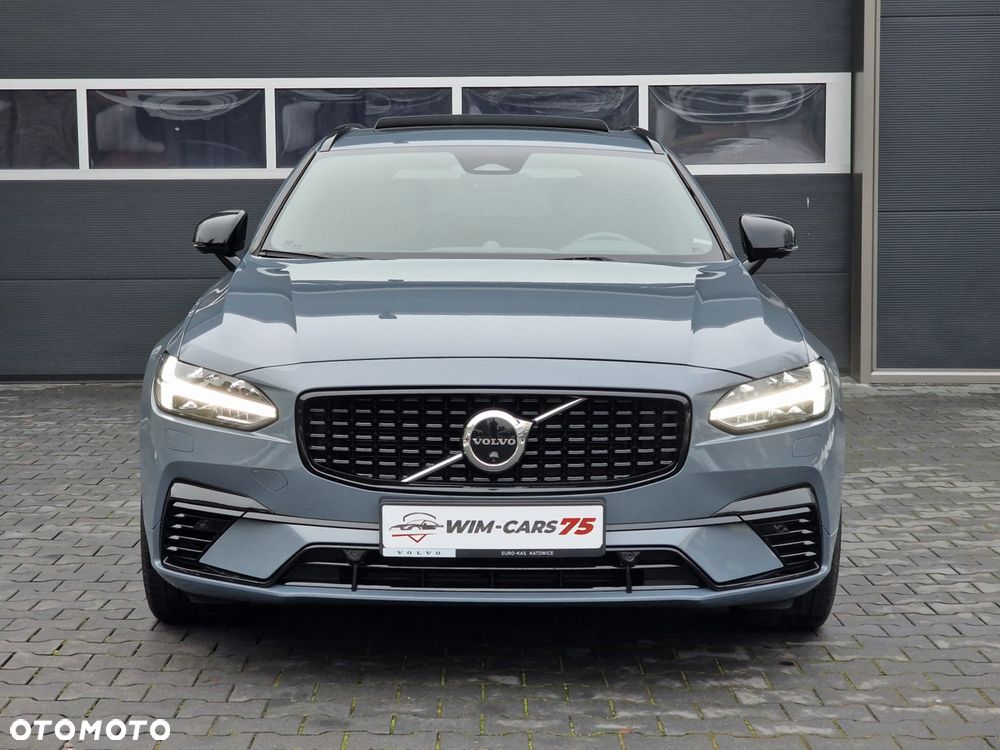 Volvo V90 T8 AWD Plug-In Hybrid R-Design - 2