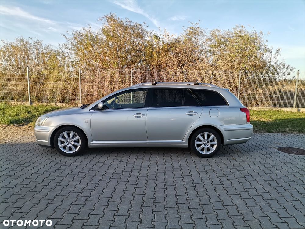 Toyota Avensis 2.0 VVT-i Sol - 6