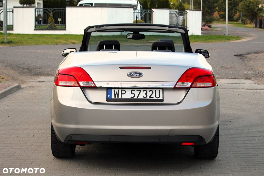 Ford Focus 2.0 TDCi DPF Titanium - 9