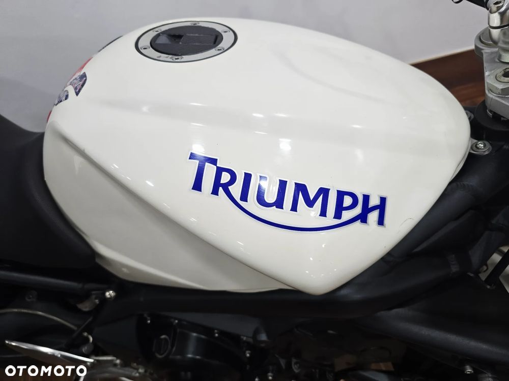 Triumph Street Triple - 14