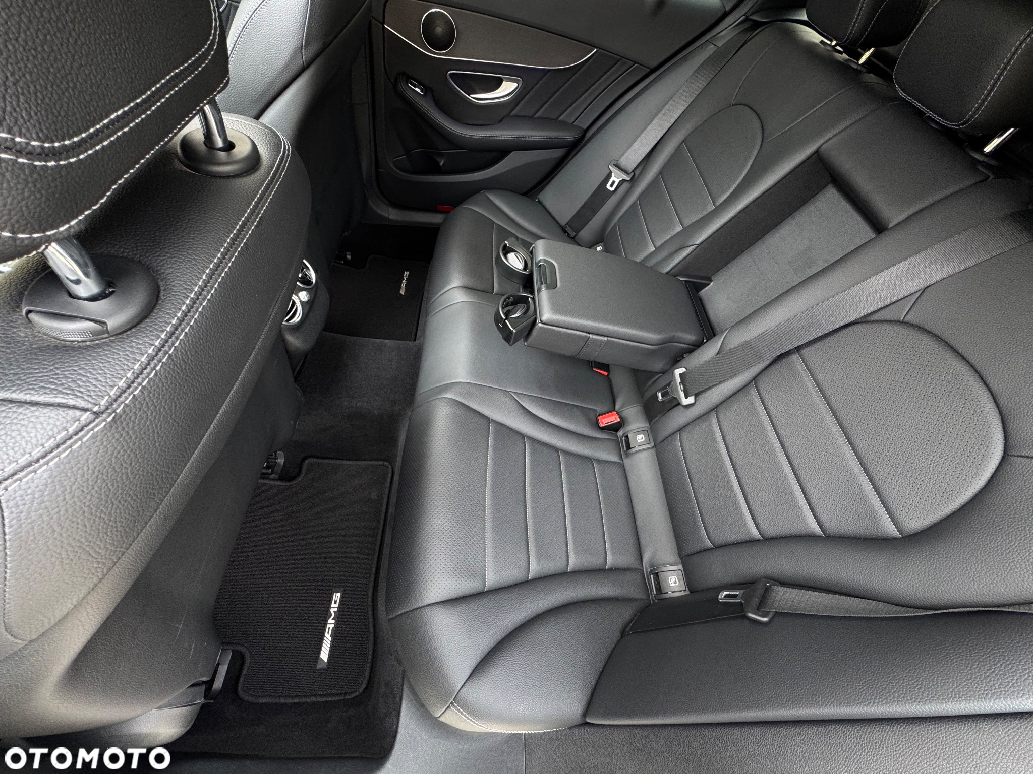 Mercedes-Benz Klasa C 220 d T 9G-TRONIC AMG Line - 20