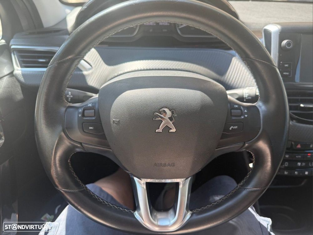 Peugeot 208 1.5 BlueHDi Allure - 11