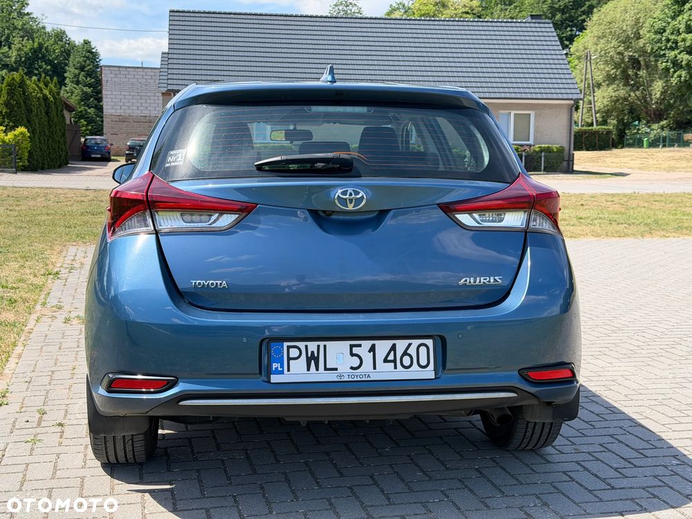 Toyota Auris 1.6 Premium Comfort - 4