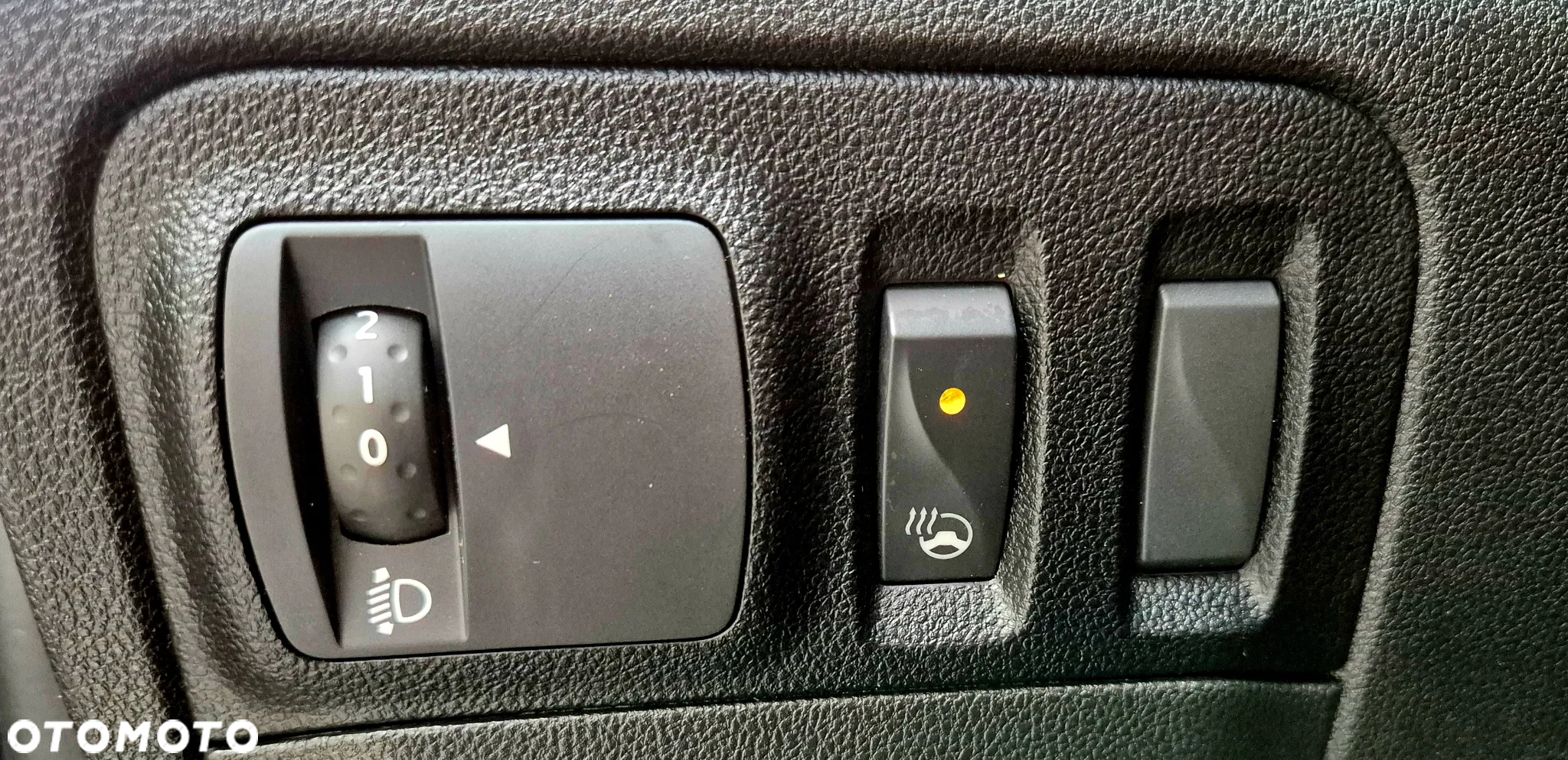 Renault Megane ENERGY TCe 130 Start & Stop Bose Edition - 35
