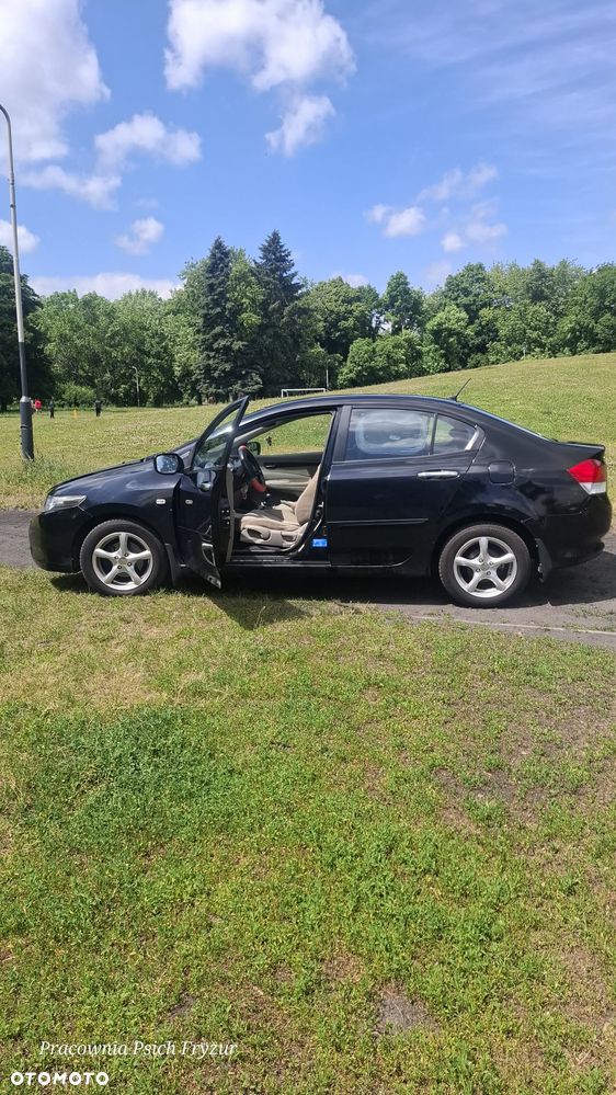 Honda City 1.4 Elegance - 21