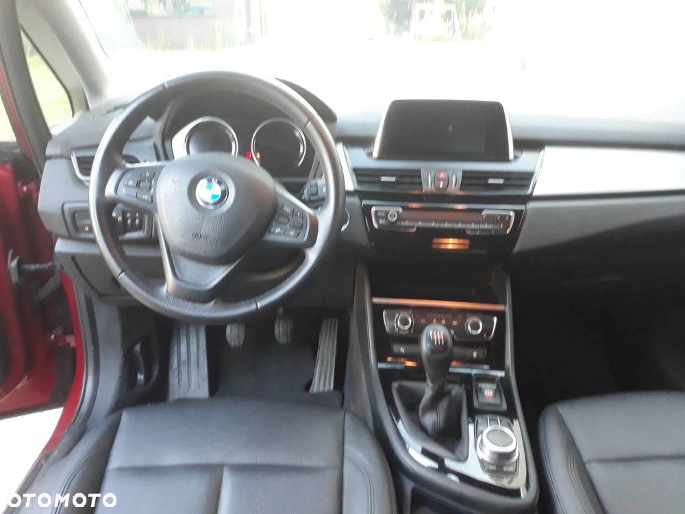 BMW Seria 2 216i Advantage - 12