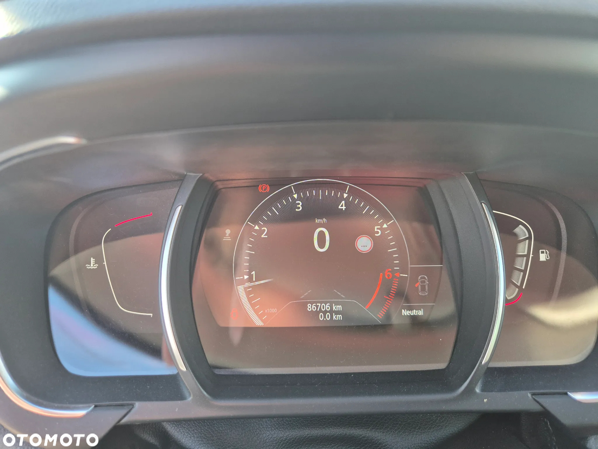 Renault Scenic ENERGY TCe 130 INTENS - 16