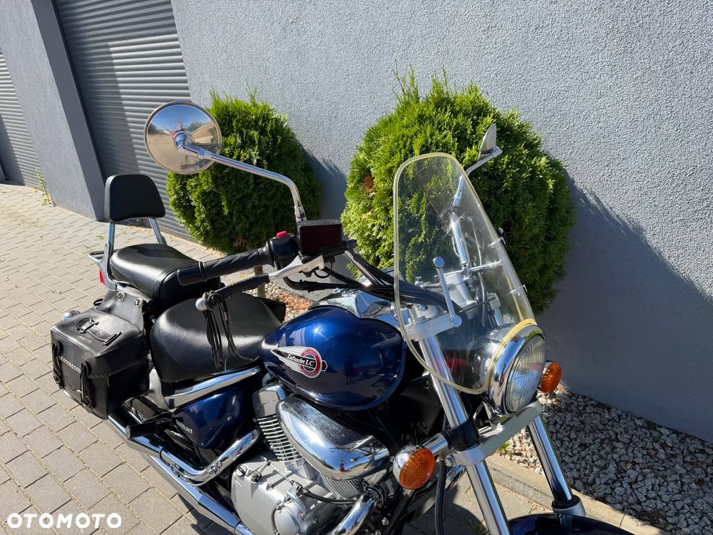 Suzuki Intruder - 16