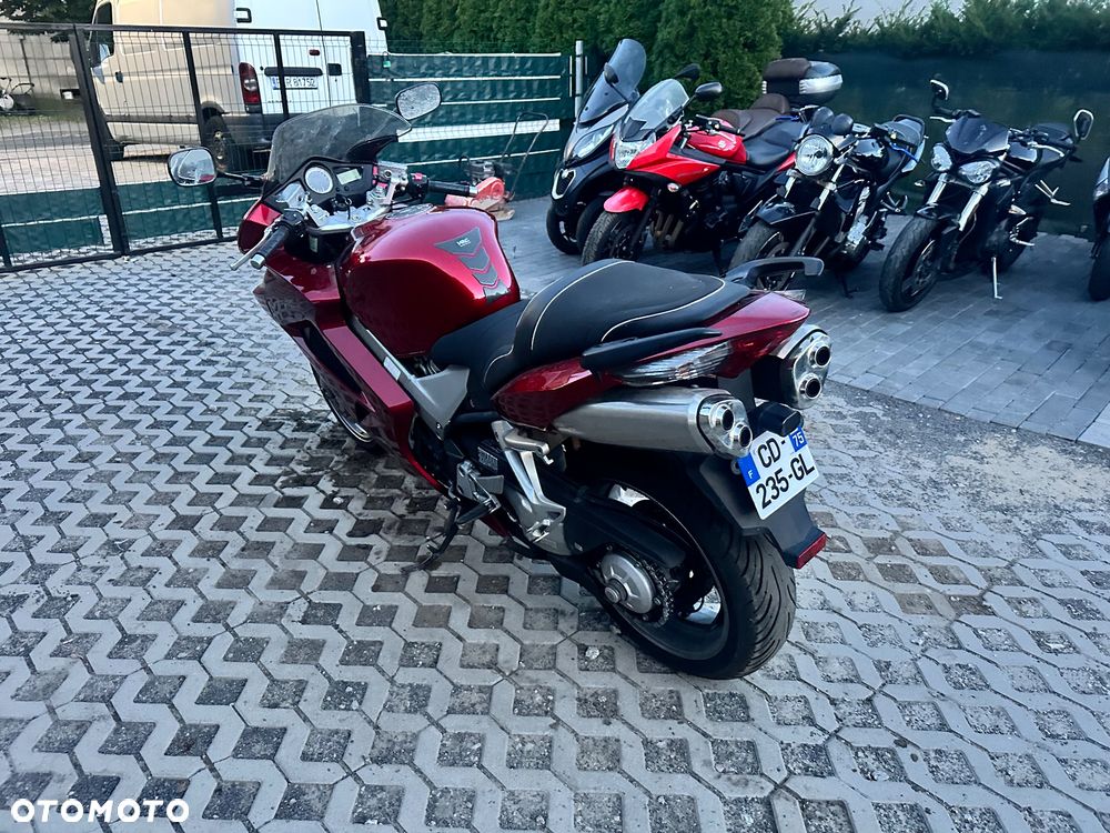 Honda VFR - 7