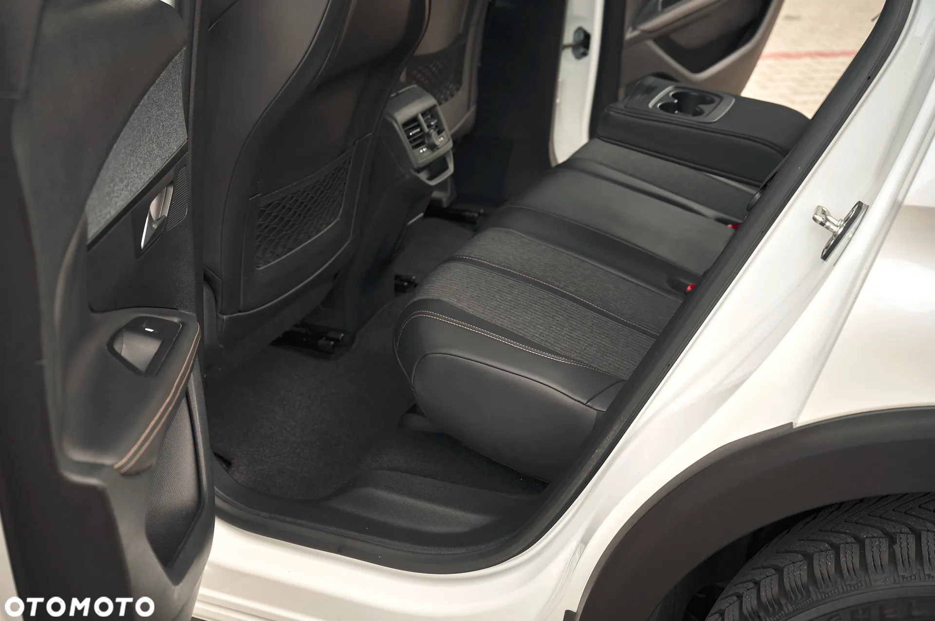 Peugeot 3008 BlueHDi 130 Stop & Start Allure - 22