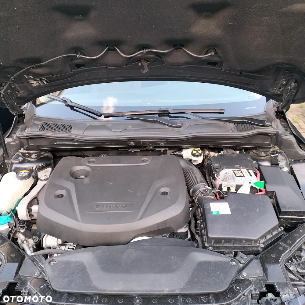 Volvo V40 Cross Country D3 Momentum - 17