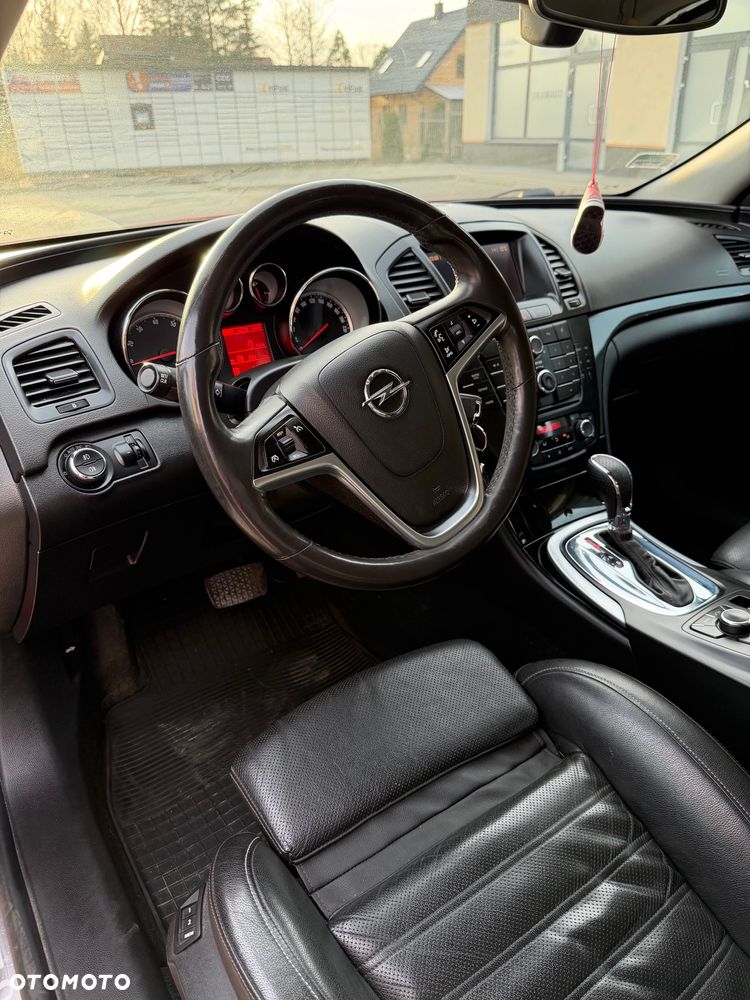 Opel Insignia 2.0 T Cosmo - 11