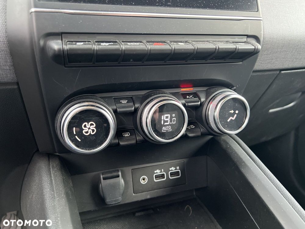 Mitsubishi Colt 1.0T Intense Style Cold - 22