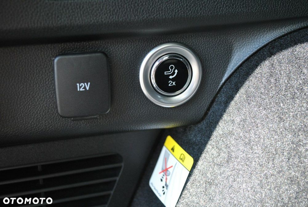 Ford Kuga - 12