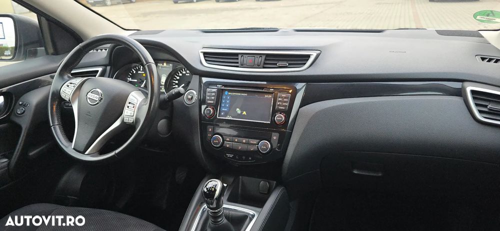 Nissan Qashqai 1.6 DCI N-Vision - 14