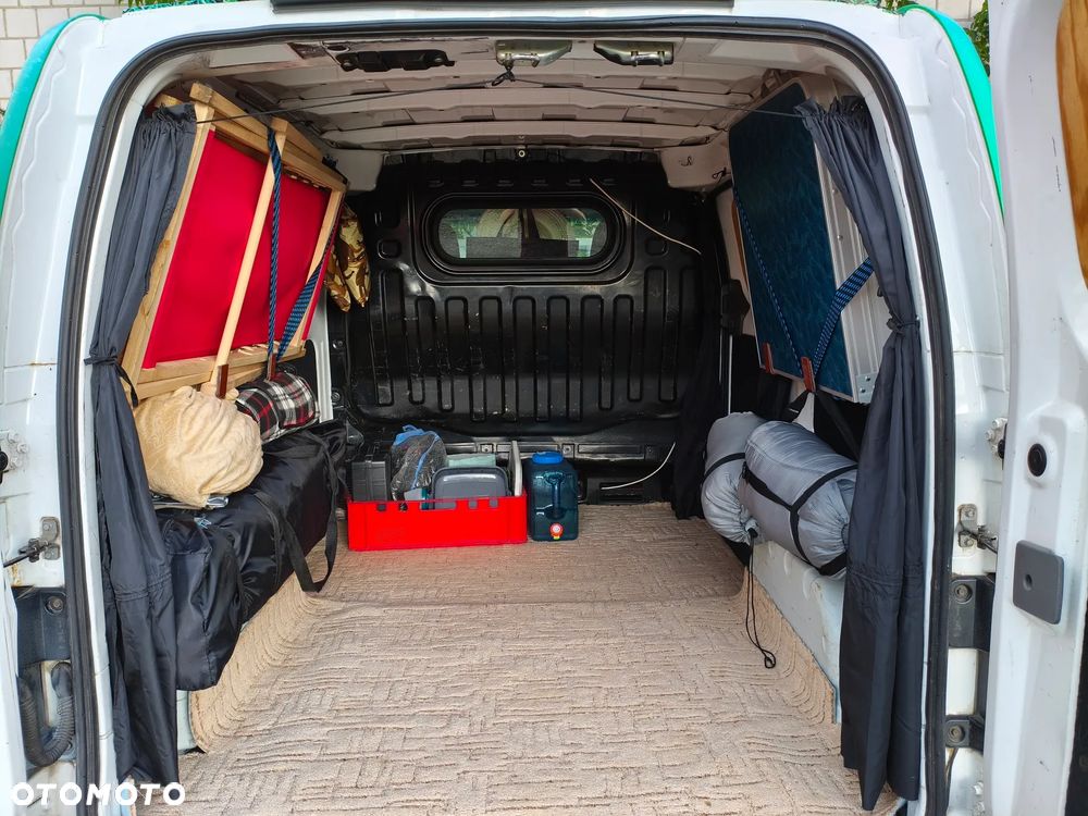 Nissan NV200 - 11