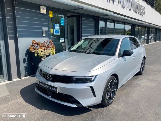 Opel Astra 1.2 T GS - 1