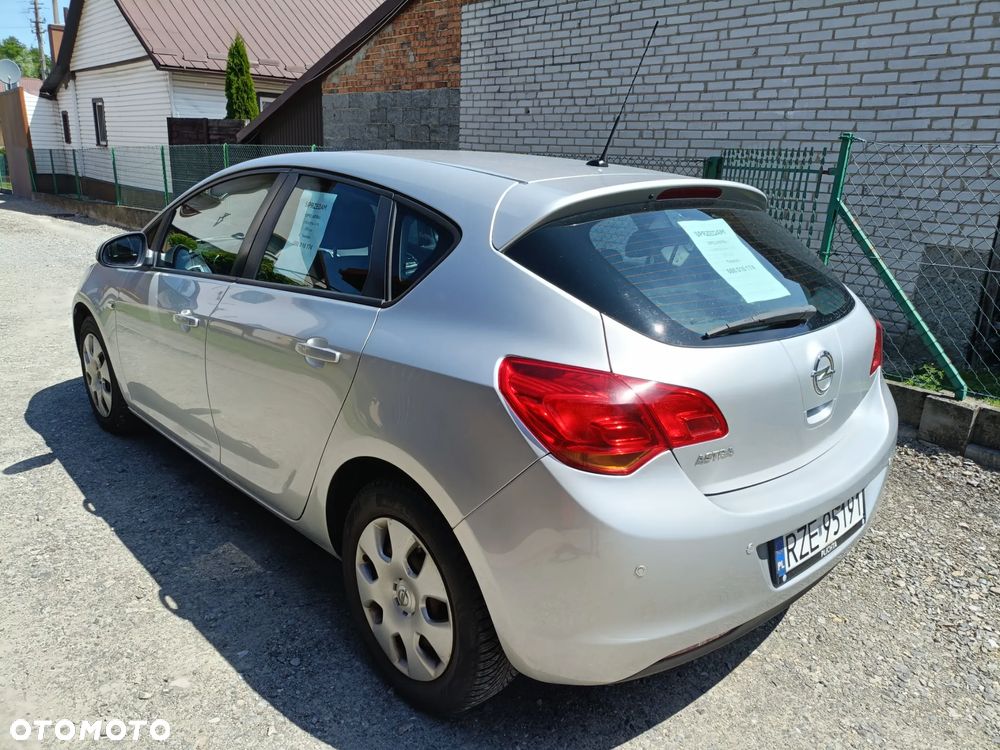 Opel Astra - 5