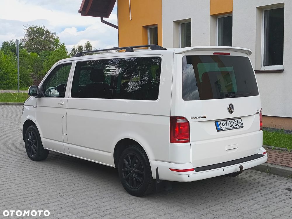 Volkswagen Multivan 2.0 TDI L1 Comfortline 4Motion - 9