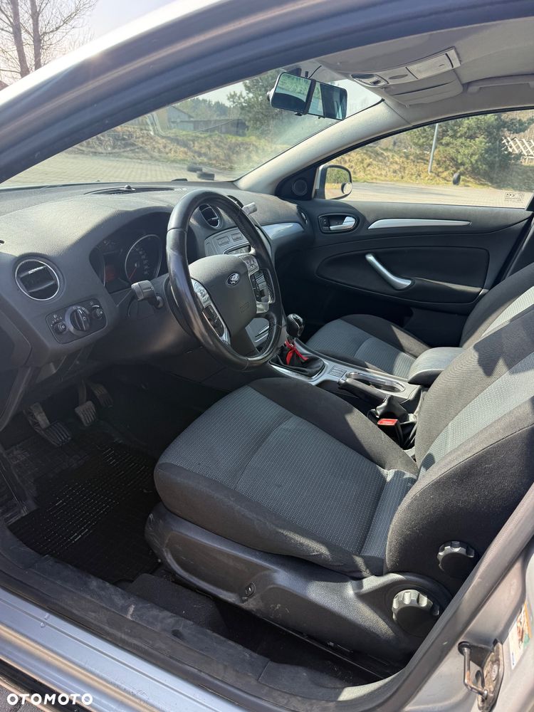 Ford Mondeo 2.0 TDCi Ghia - 18
