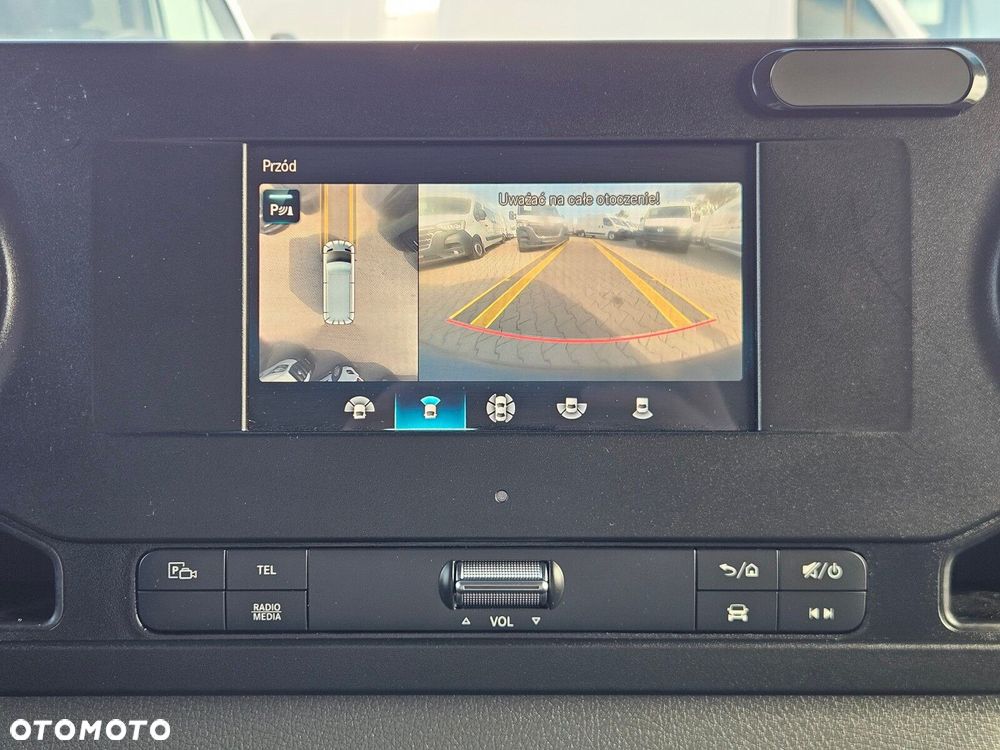 Mercedes-Benz Sprinter - 30