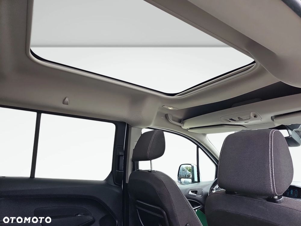 Ford Tourneo Connect 1.5 TDCi Titanium - 23