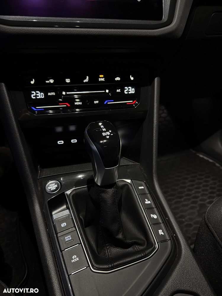 Volkswagen Tiguan - 8