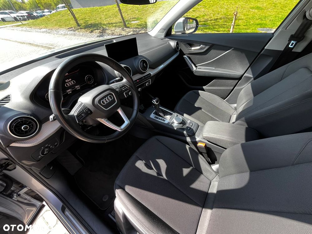Audi Q2 35 TFSI S tronic design - 17
