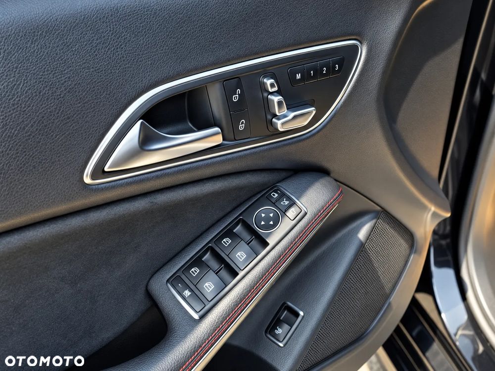 Mercedes-Benz CLA - 8