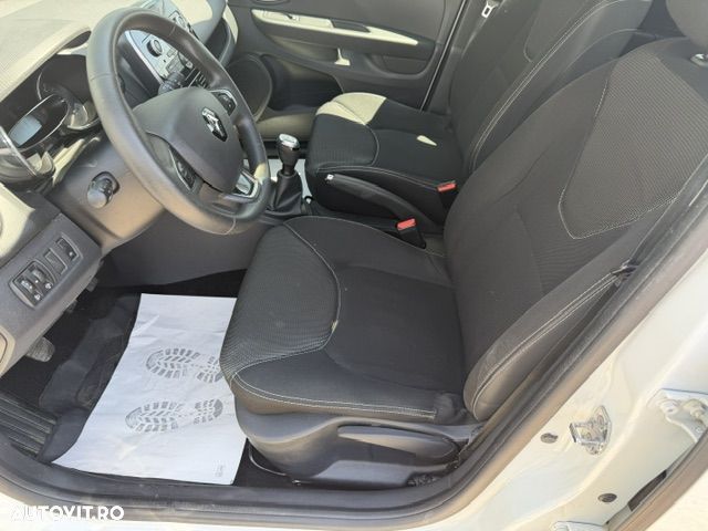 Renault Clio TCe Zen - 13