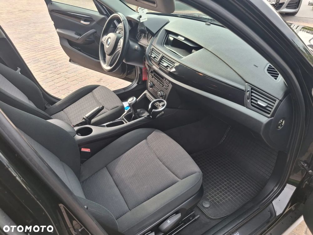 BMW X1 sDrive18i - 15