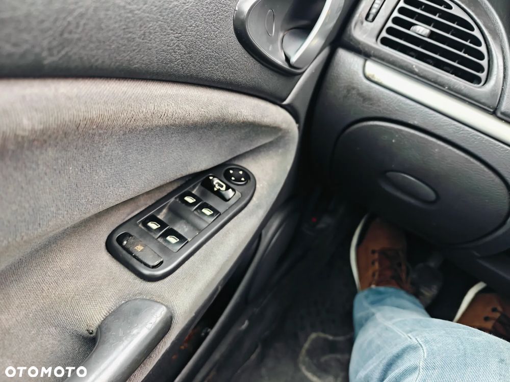 Citroën C5 2.0 16V Tendance - 24