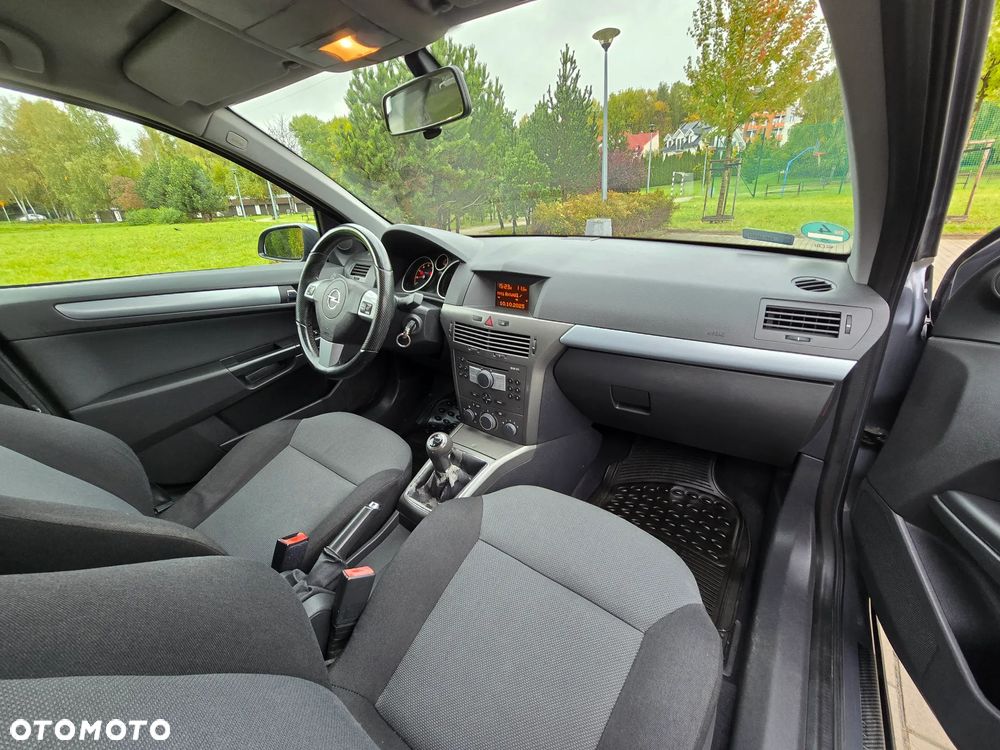 Opel Astra 1.6 Sport - 9