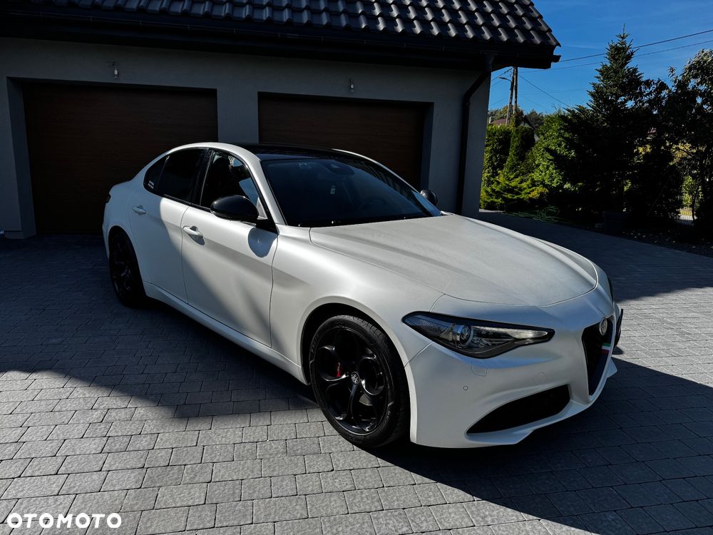 Alfa Romeo Giulia 2.0 Turbo B-Tech Edition - 4