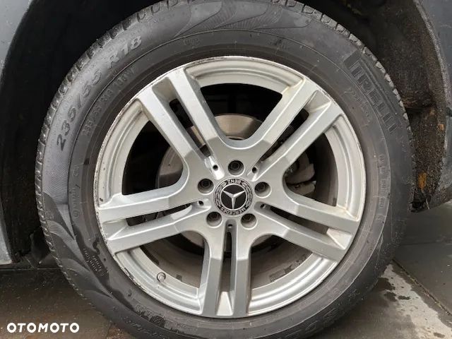 Mercedes-Benz GLB 200 d 4-Matic 8G-DCT - 15