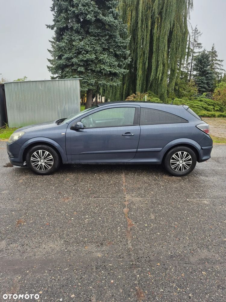 Opel Astra III GTC 1.8 Sport - 1
